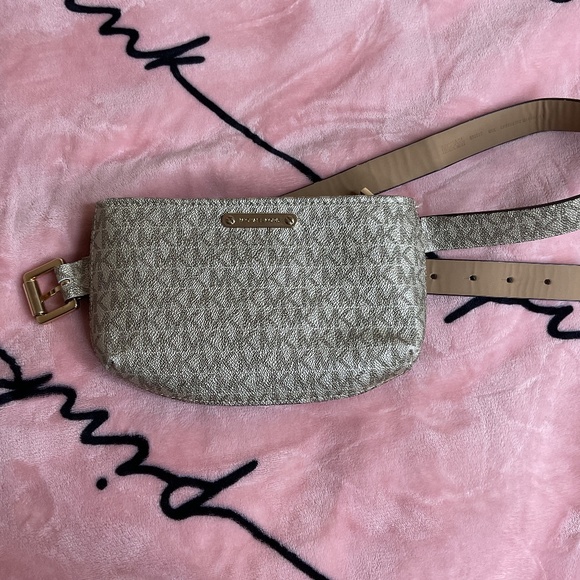 Michael kors belt fanny pack - Picture 1 of 5